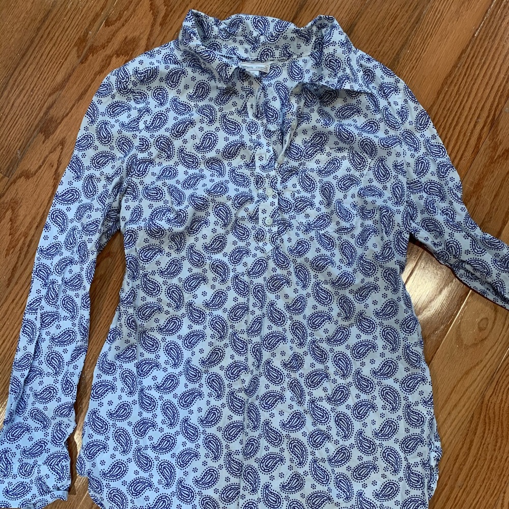 Gap maternity pull-over blouse